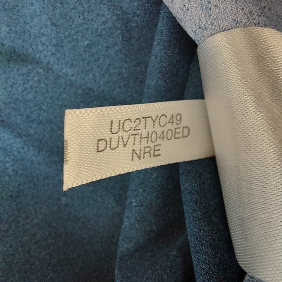 DKNY Abstract Art Print Sleeveless V-Neck Blouse - Red & Blue - XL - Picture 5 of 7